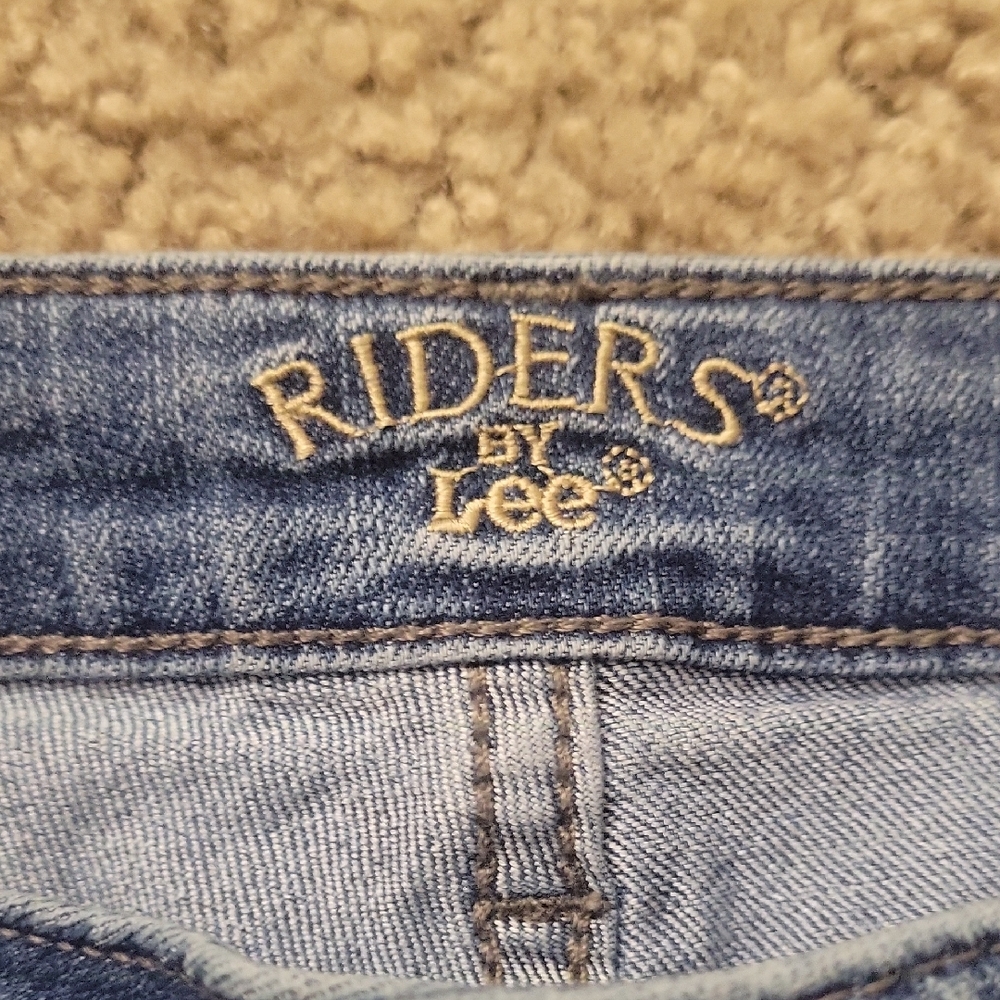 Lee Riders Blue Denim Shorts - Picture 2 of 6